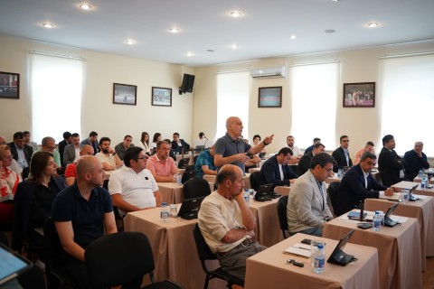 Fərid Qayıbovun sədrliyi ilə III MDB Oyunlarına hazırlıq işləri ilə bağlı iclas - FOTO