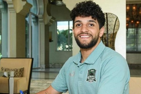 Kadi üçün yeganə müştəri: Yalnız “Qarabağ”