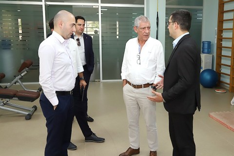 Фернанду Сантуш продолжает ознакомление со спортивными объектами - ФОТО