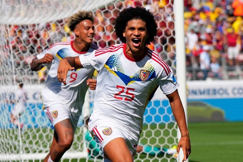 Ecuador defeated, Mexico won