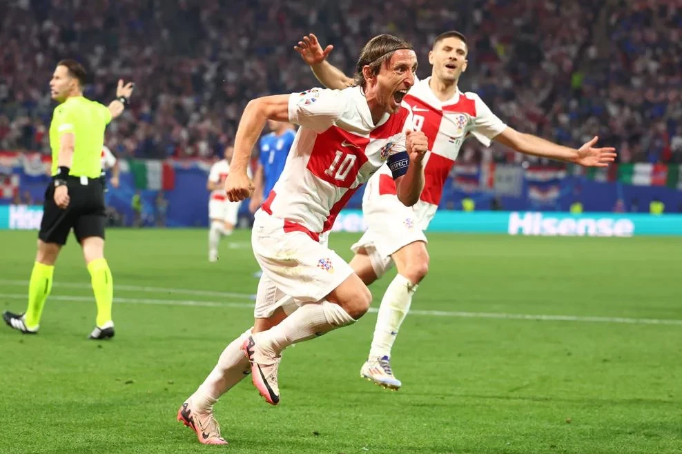 Avropa çempionatlarının ən yaşlı qolçusu - Luka Modriç