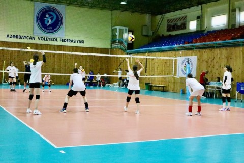 Федерация волейбола собрала их в Баку - ФОТО