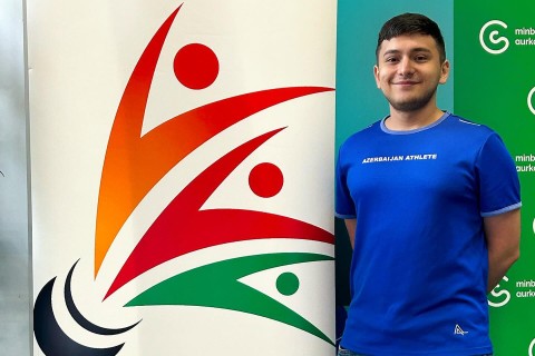 Нашему бадминтонисту вручен международный сертификат - ФОТО