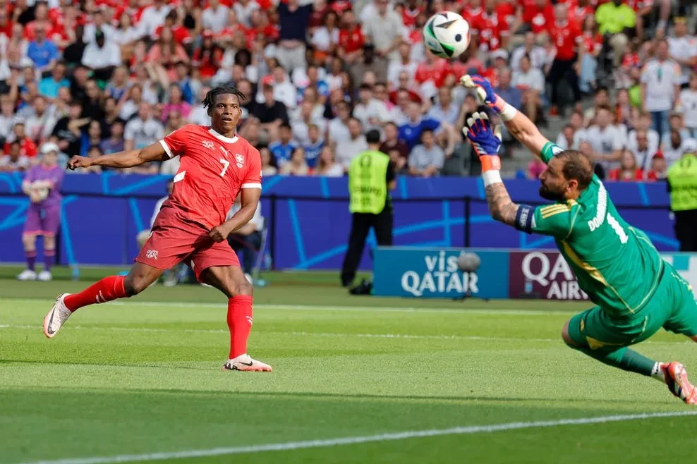 Son çempiondan vida, İsveçrə 1/4 finalda - VİDEO