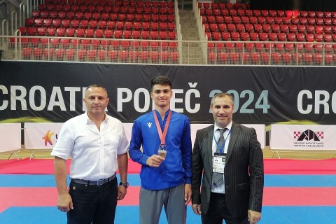 Karateçimiz Poreçdə çempion olub