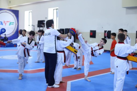 Taekvondoçular üçün ilk - FOTO