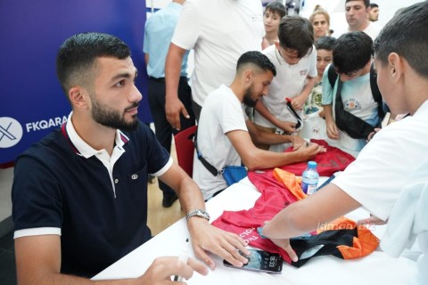"Qarabağ"ın futbolçuları azarkeşlərlə görüşdə - FOTO - VİDEO
