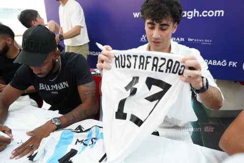 "Qarabağ"ın futbolçuları azarkeşlərlə görüşdə - FOTO - VİDEO