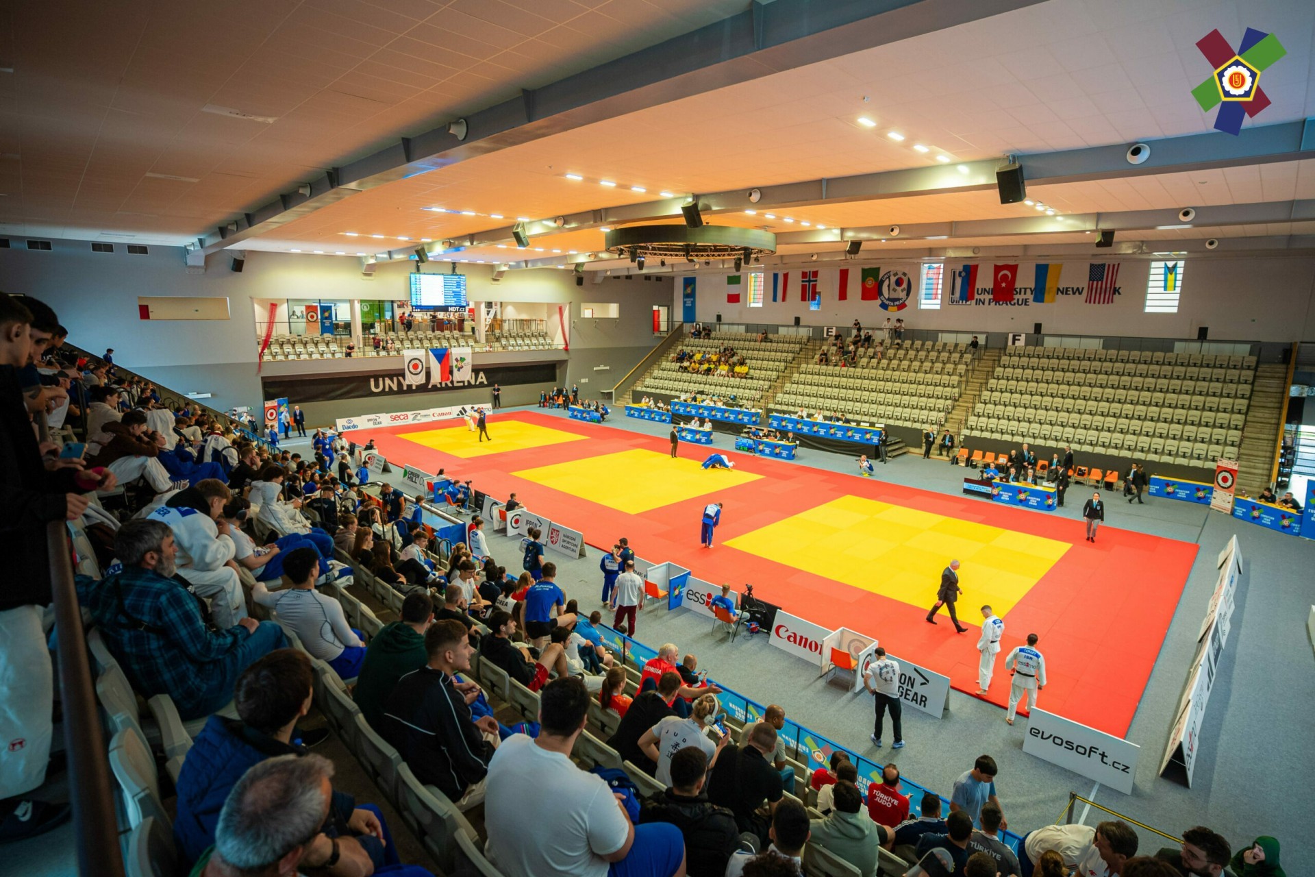 Cüdoçumuz Praqadan medalla qayıdır