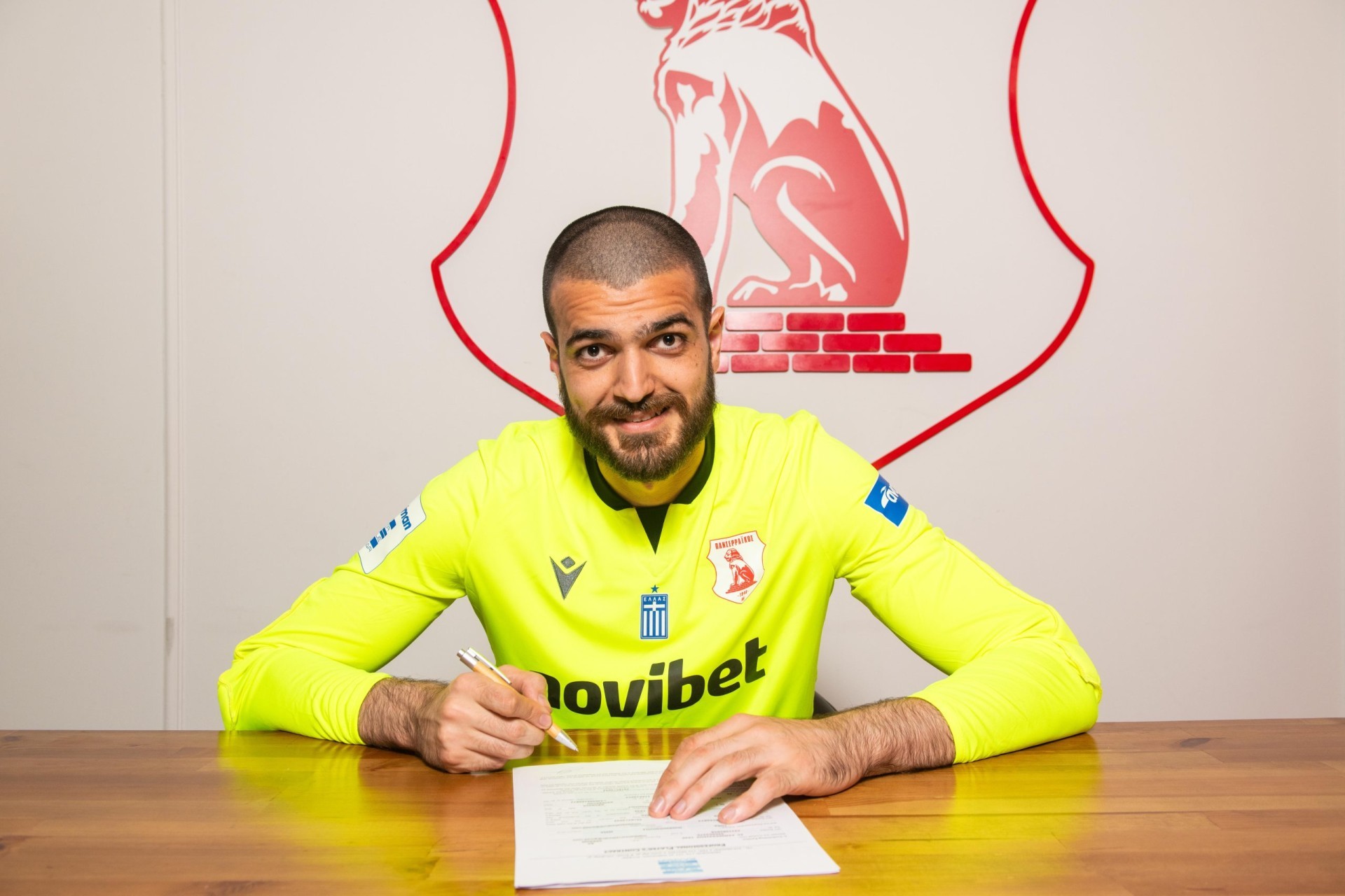 Qarabag part ways with the goalkeeper