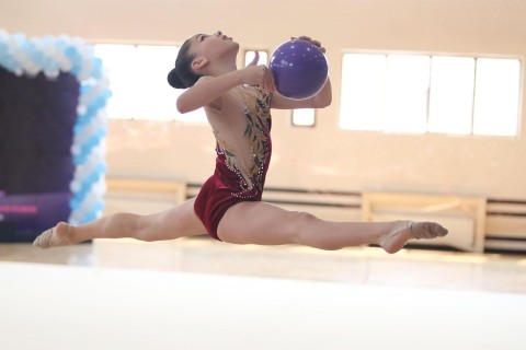 Gymnasts starring in Gabala - PHOTO