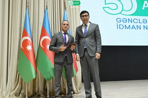 Farid Gayibov meets with the heads of sports departments and facilities - PHOTO