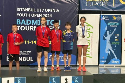 Azərbaycan badmintonçularından 2 medal - FOTO