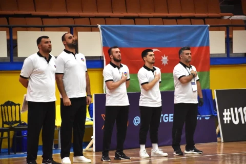 Азербайджан обыграл хозяина ЧЕ и вышел в финал - ФОТО