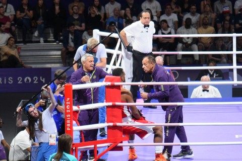Dominqes ikiqat Olimpiya çempionunu məğlub edib - FOTO