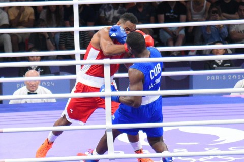 Dominqes ikiqat Olimpiya çempionunu məğlub edib - FOTO