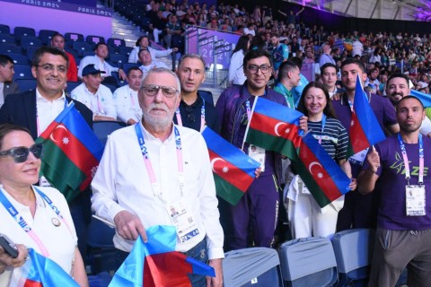 Dominqes ikiqat Olimpiya çempionunu məğlub edib - FOTO