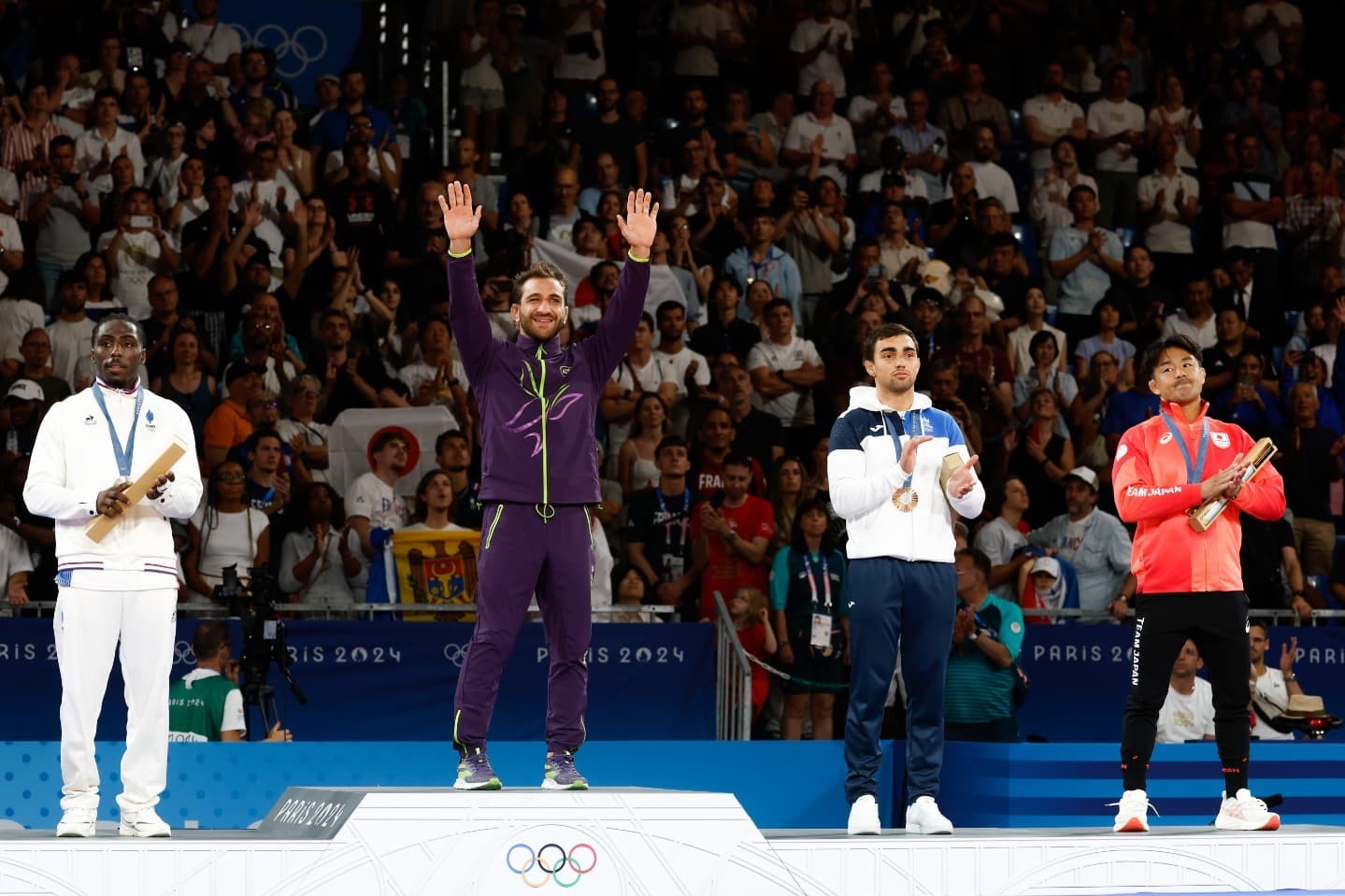 Париж-2024: В честь чемпионства Хидаята Гейдарова прозвучал государственный гимн Азербайджана