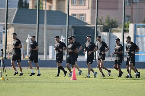 Yeni sədrdən ilk toplanış - FOTO