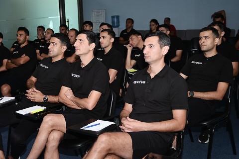 Yeni sədrdən ilk toplanış - FOTO