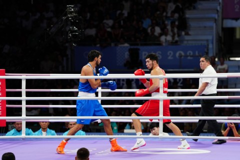 Paris-2024: Murad Allahverdiyev 1/4 final döyüşünü keçirib - VİDEO - FOTO