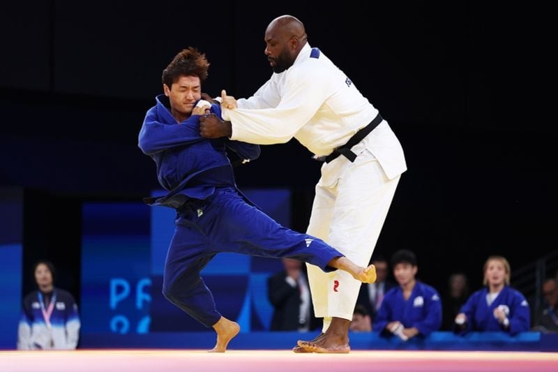 Paris-2024: Cüdoçu rəqiblər arasında 62 kq fərq