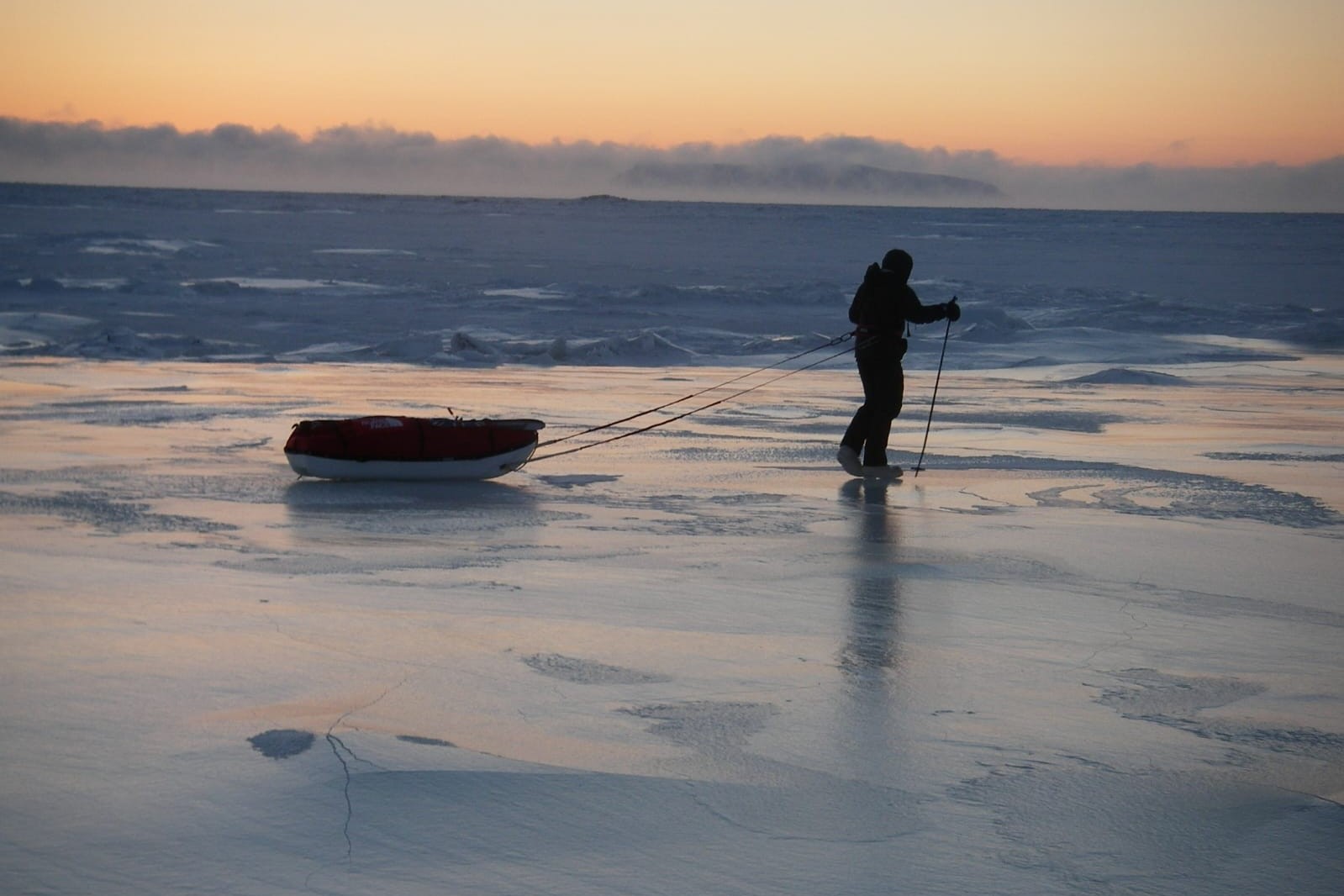 Around the world walker to tackle Caspian Sea for the first time - PHOTO