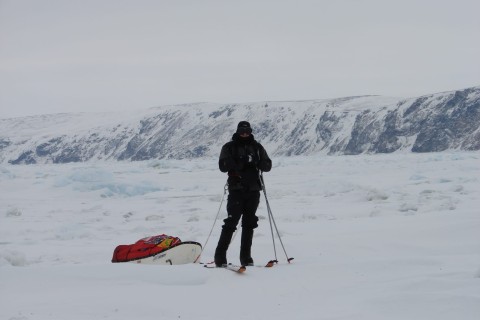 Around the world walker to tackle Caspian Sea for the first time - PHOTO