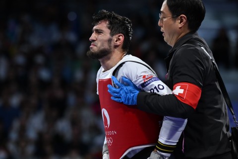 Finalda zədələnən Qaşım Maqomedov Olimpiadada gümüş medal qazanıb - FOTO - VİDEO