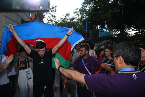 Париж-2024: В Олимпийском доме в Париже состоялась встреча с нашими спортсменами, добившимися успехов  - ФОТО
