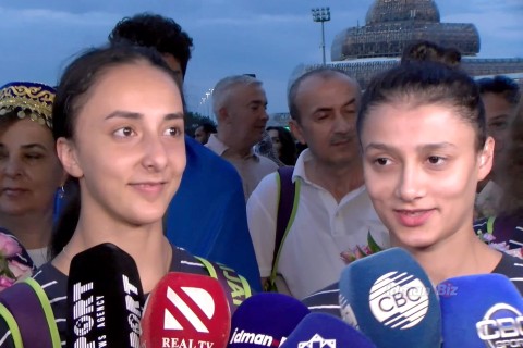 Parisdə rekord vuran Azərbaycan olimpiyaçıları Vətənə qayıdıb - FOTO