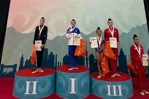 3 gold medals in Alma Cup - PHOTO