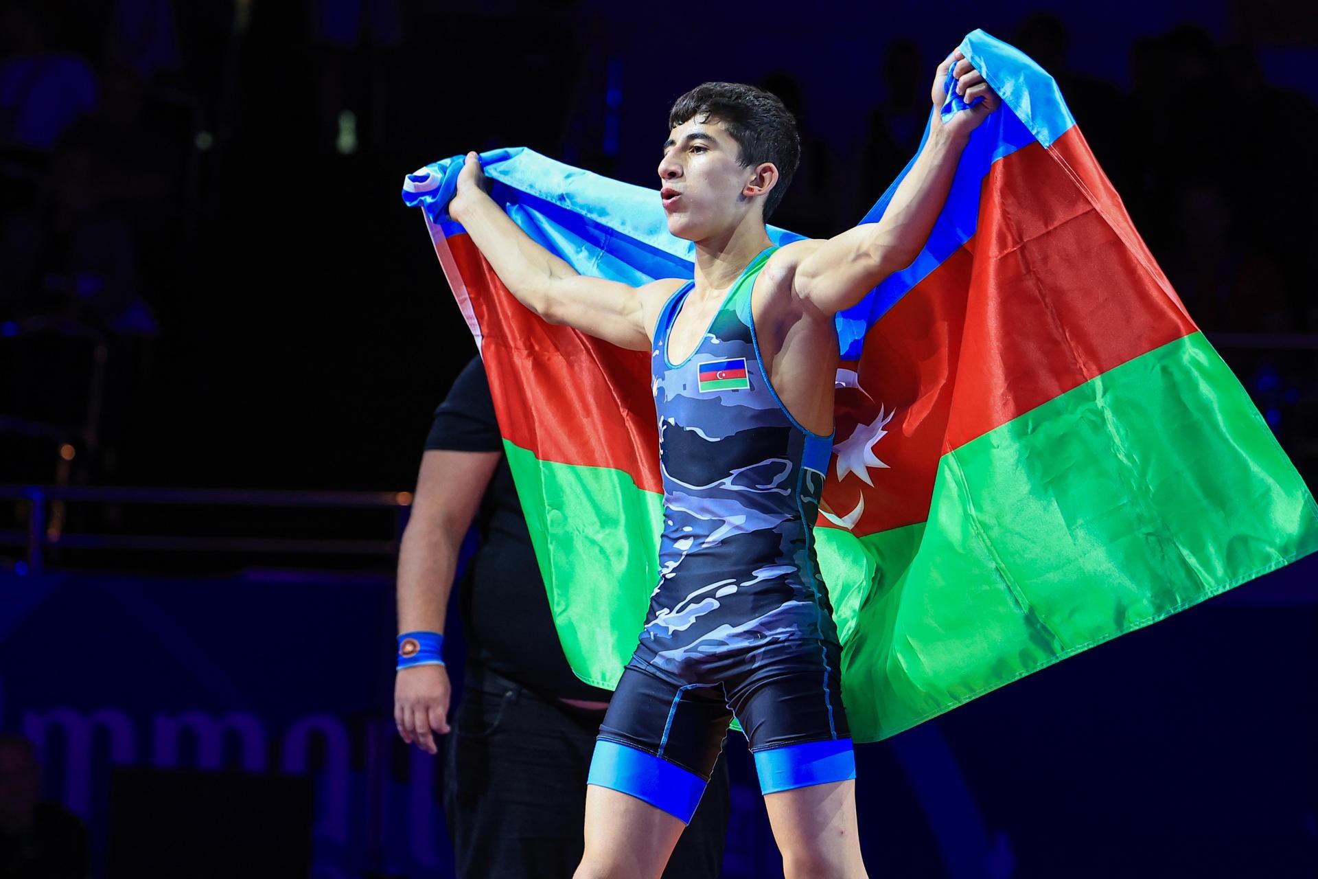 Azerbaijani two-time world champion: "I try to learn from them"
