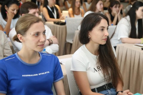 Глава Техкома по художественной гимнастике начала семинар в Баку - ФОТО