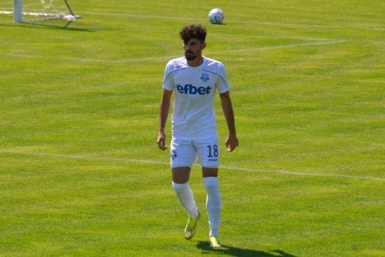 Трансфер футболиста сборной в "Кяпаз" не состоялся