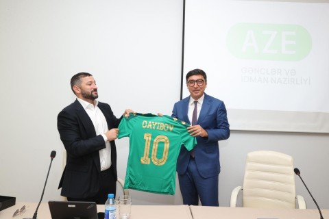 Farid Gayibov Meets with Champions League Winners, Birbasha Baku Team - PHOTO