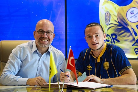 Sabiq “Borussiya Dortmund”lu millimizin futbolçusu ilə komanda yoldaşı olub