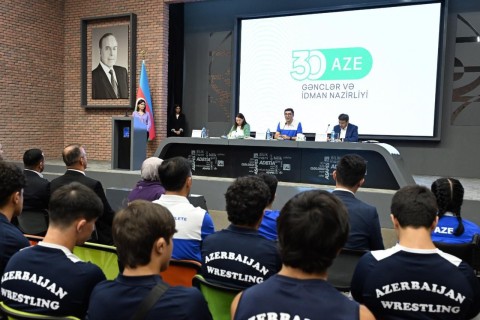 Farid Gayibov meets Azerbaijani athletes who excelled in International Competitions in August – PHOTO