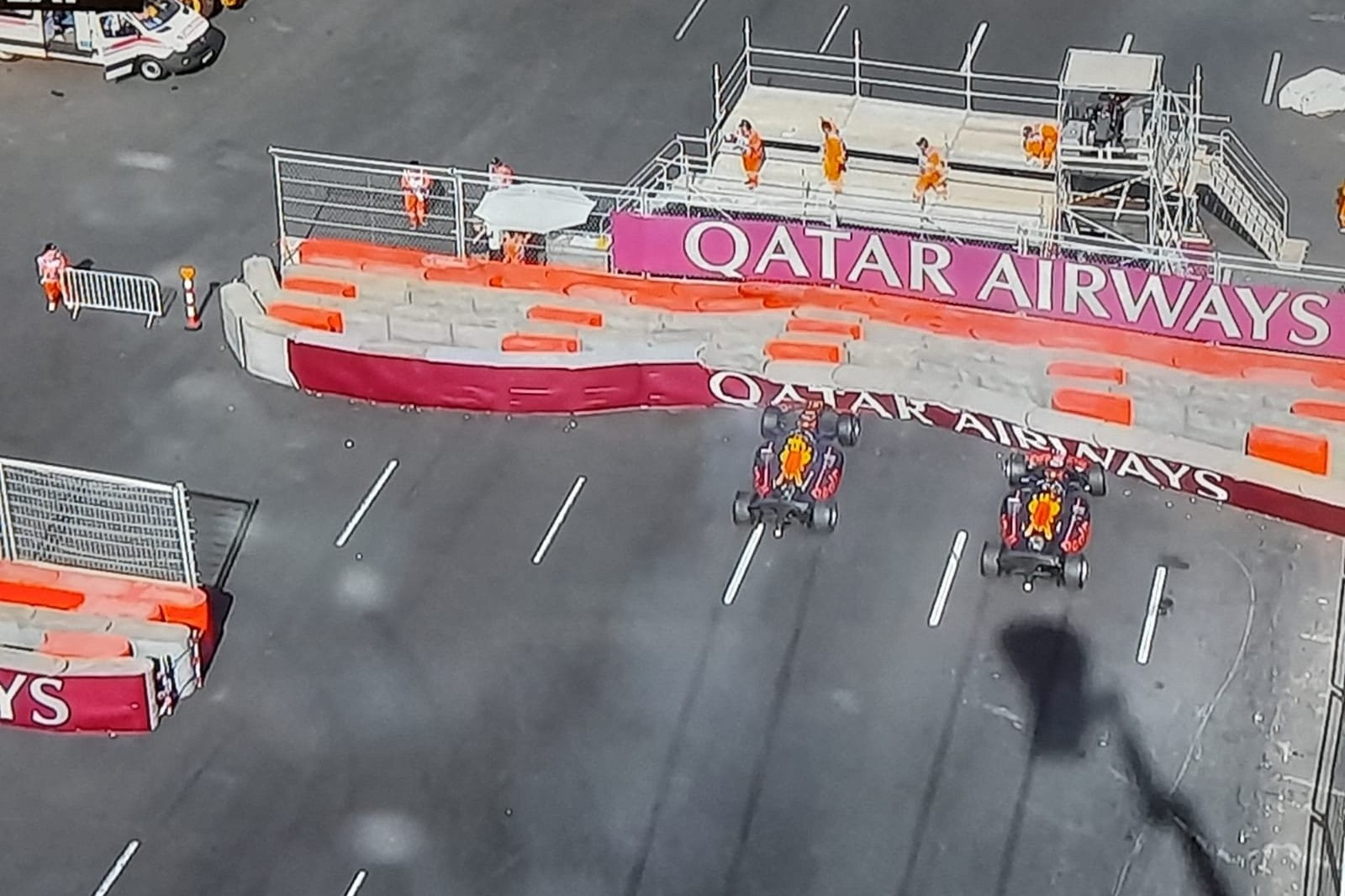 "Формула-2": Две машины попали в аварию в порядковом заезде