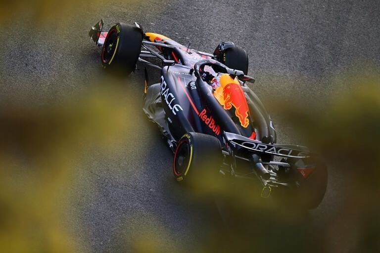 Max Verstappen said that he is positive after the first marches in Baku