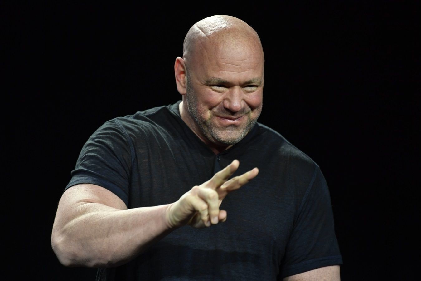 Президент UFC уточнил информацию о возможности боя Макгрегора и Чендлера