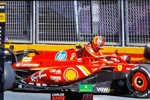 Accident between Carlos Sainz and Sergio Perez - PHOTO - VİDEO