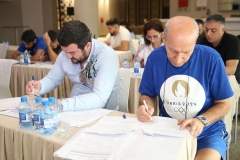 Batut üzrə 6 qat dünya çempionu məşqçi və hakimlərimizə seminar keçib - FOTO