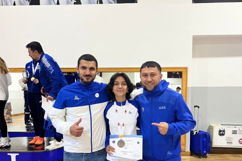 Azerbaijani fencer takes 3rd place in EFC Cadet Circuit - PHOTO