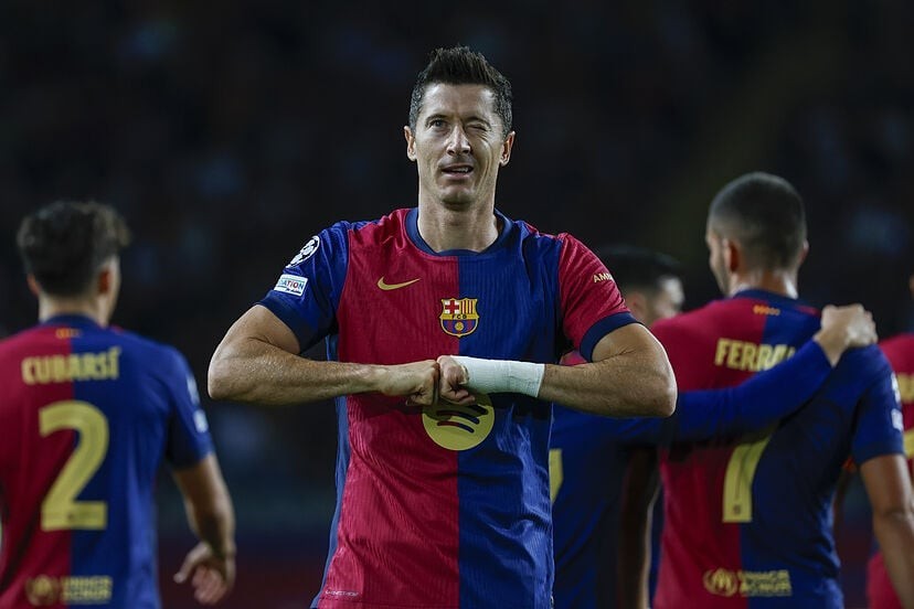 Lewandowski five teams away from Messi's record