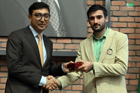 Farid Gayibov meets with Azerbaijan’s successful athletes - PHOTO