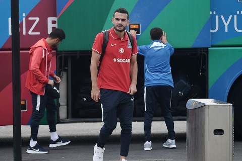 Azerbaijani team leave for Tallinn - PHOTO