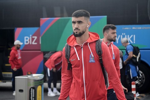 Azerbaijani team leave for Tallinn - PHOTO