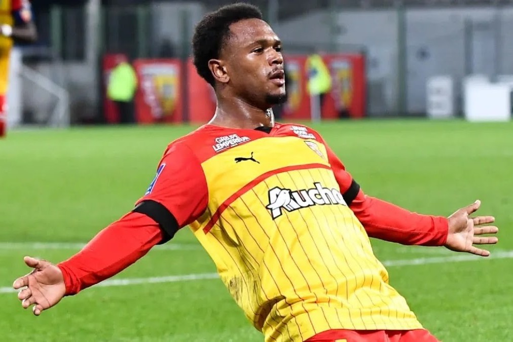 Juventus to sign Openda