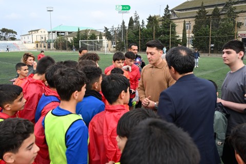 Mesut Ozil watched the open practice of Ulduz Football Academy - PHOTO
